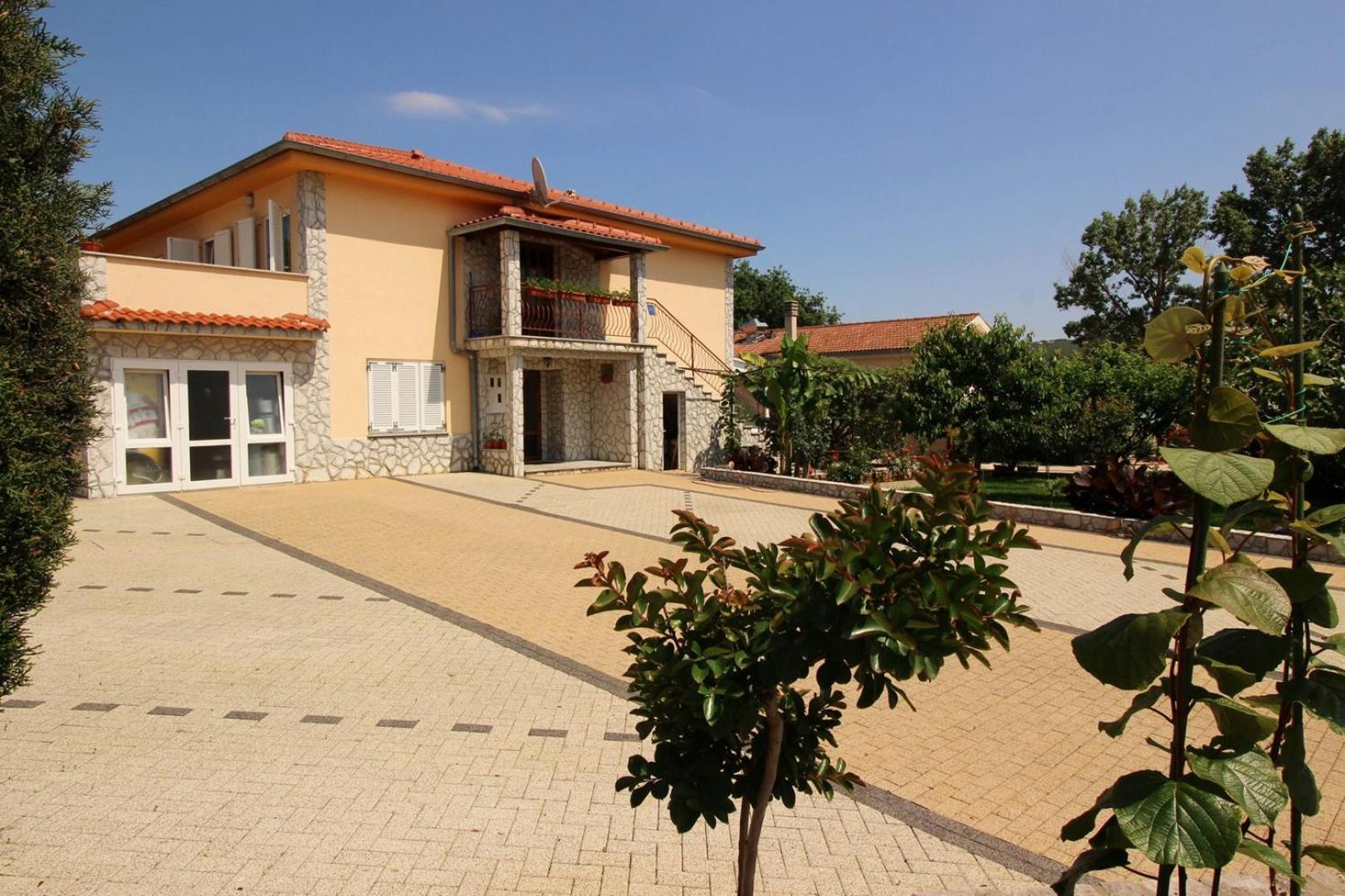 Apartments Nevenka K. Čižići 外观 照片